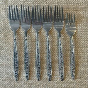 Vintage Spring Boutique Stainless forks (6)